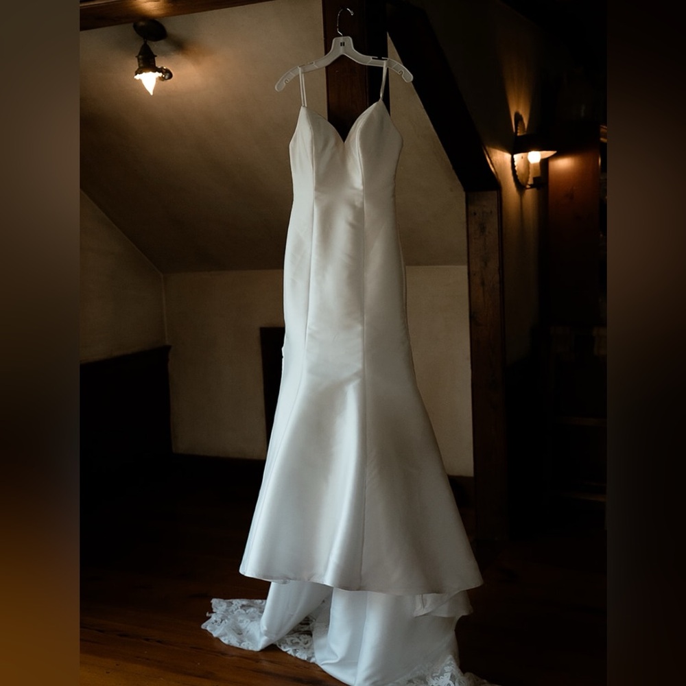 Allure Bridals sz.8 wedding gown SOLD on STILLWHITE